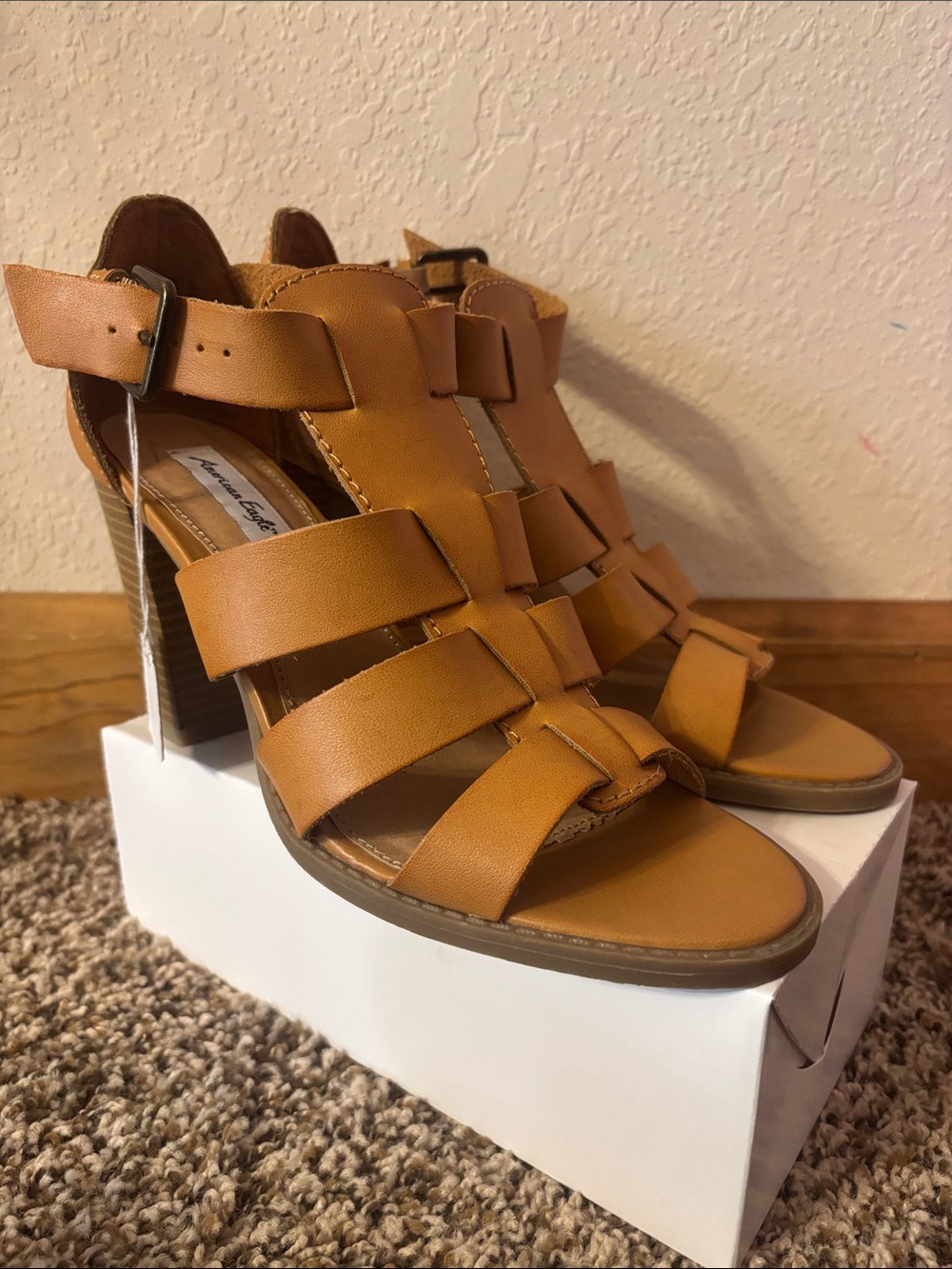 American Eagle 8.5 Blocky Heels- NWT
